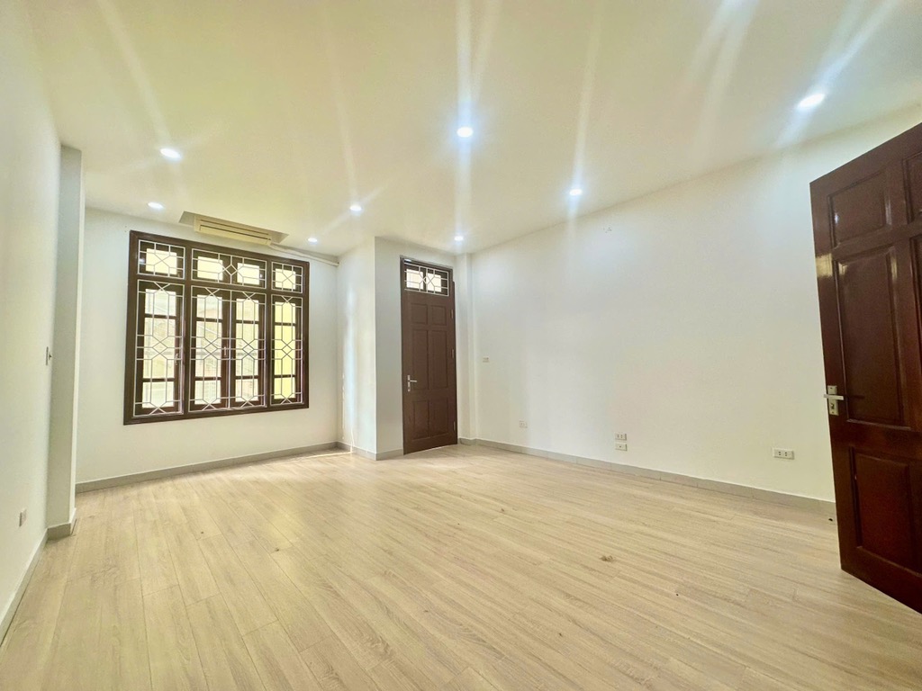NHÀ ĐẸP PHỐ LÊ QUÝ ĐÔN - Ô TÔ - KINH DOANH - DÒNG TIỀN TỐT - Ảnh chính